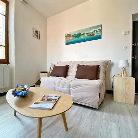 Coup De Coeur Au Pied Du Chateau - Nice Studio Ideally Located Annecy Bagian luar foto